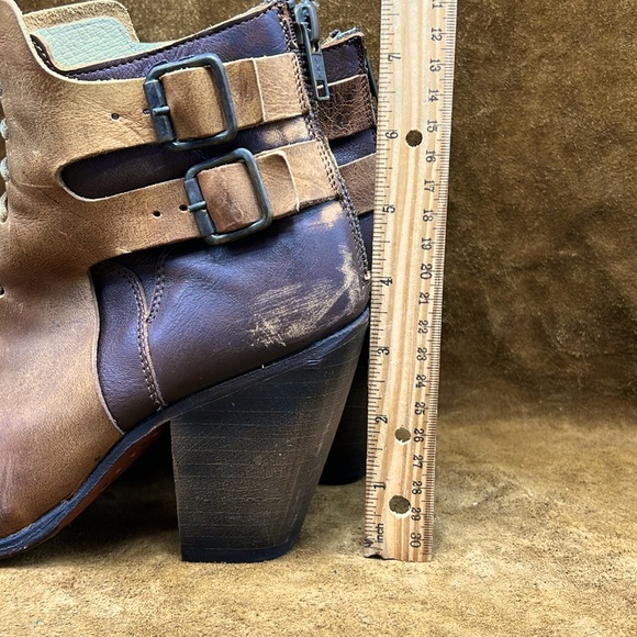 Freebird Heeled Ankle Boots - Picture 11 of 11
